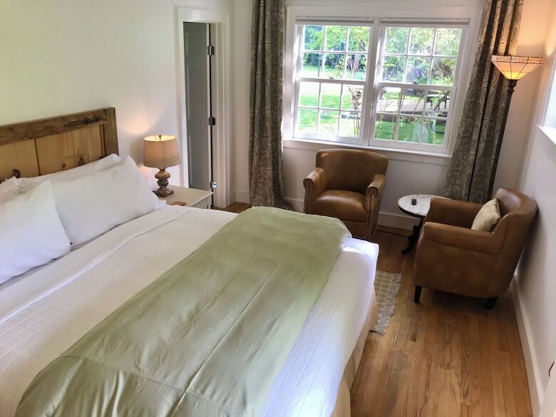 Bed & Breakfast 1824 House