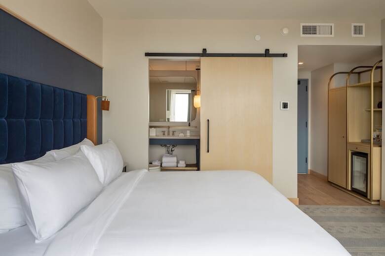 Jasper Hotel