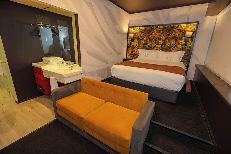 Hotel Sky Cape Town