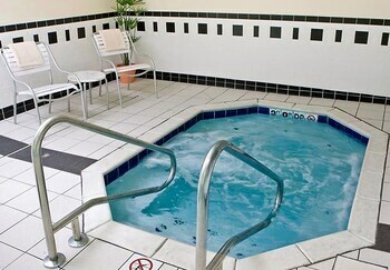 Hotel Fairfield Inn & Suites By Marriott Toledo Maumee