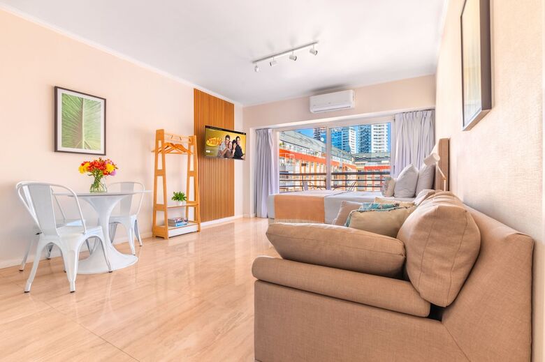 Modern Apartments In Puerto Madero
