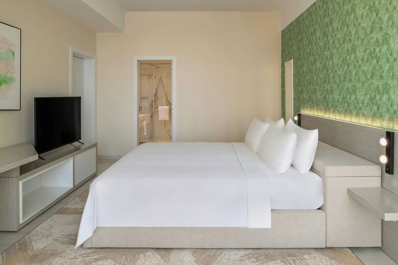Hotel Element West Bay Doha