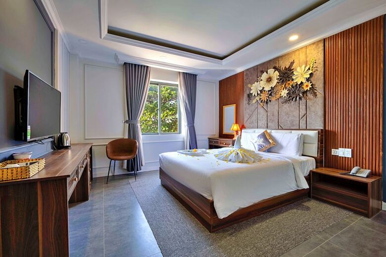 S79 Hotel Happy 88 Tran Hung Dao Street