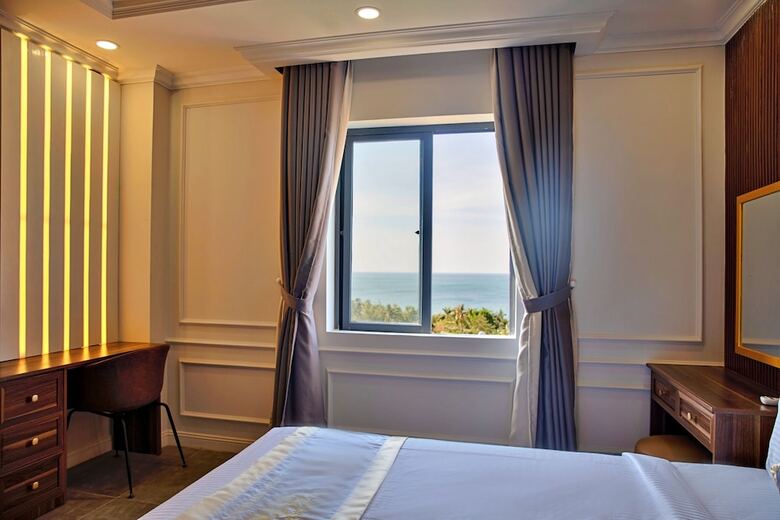 S79 Hotel Happy 88 Tran Hung Dao Street