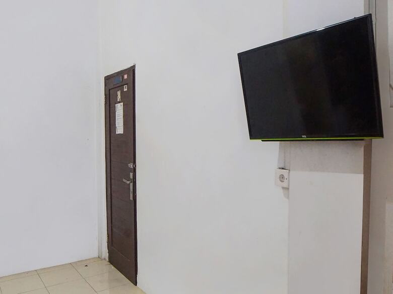 Hotel Oyo 92403 Gatsu Homestay