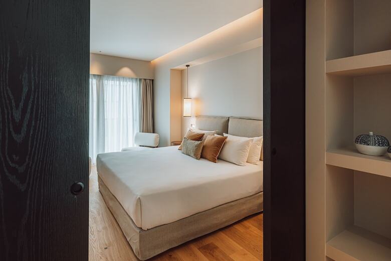 The Residence Aiolou Hotel & Spa