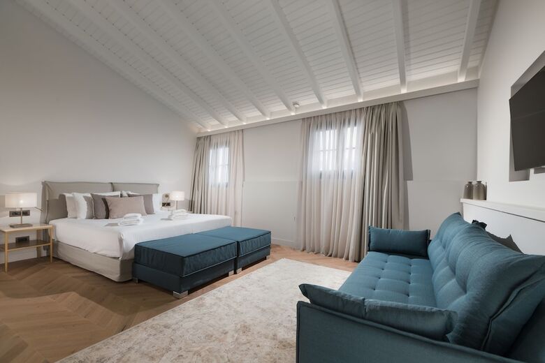 The Residence Aiolou Hotel & Spa