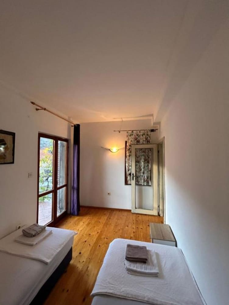 Club Neni Hotel Kotor