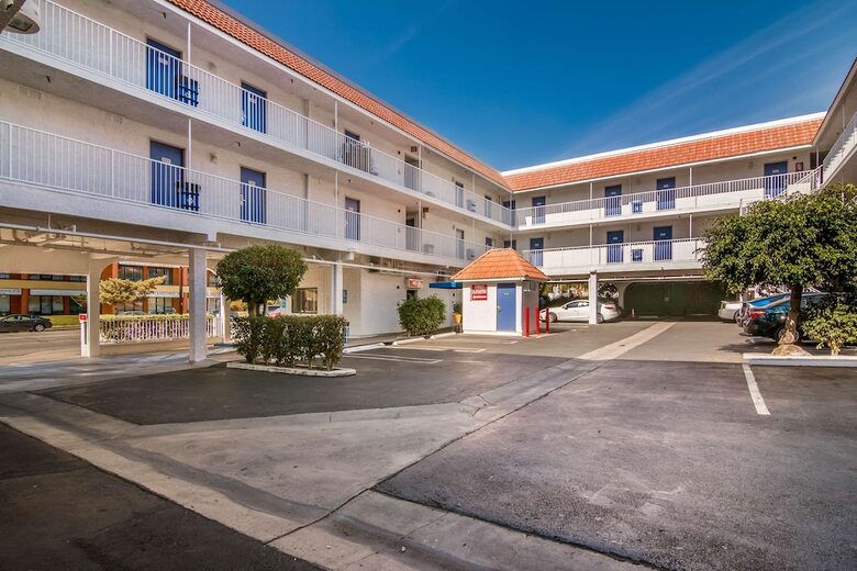 Motel 6 Monterey Park, Ca