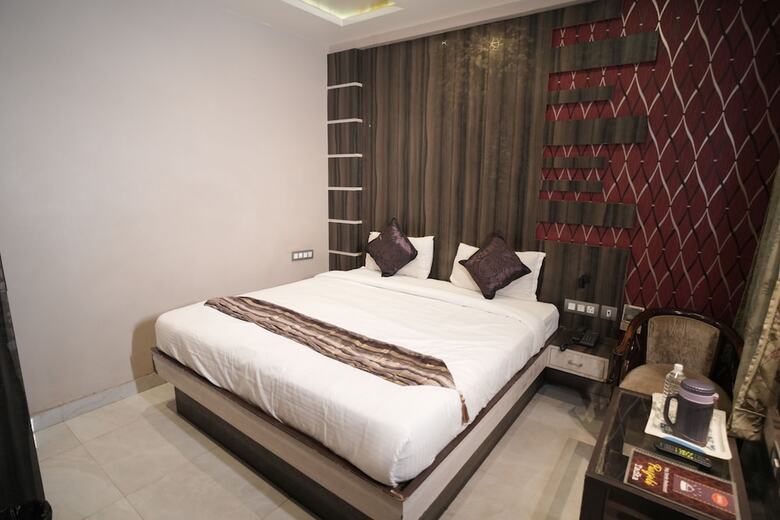 Hotel Raj Kamal Palace