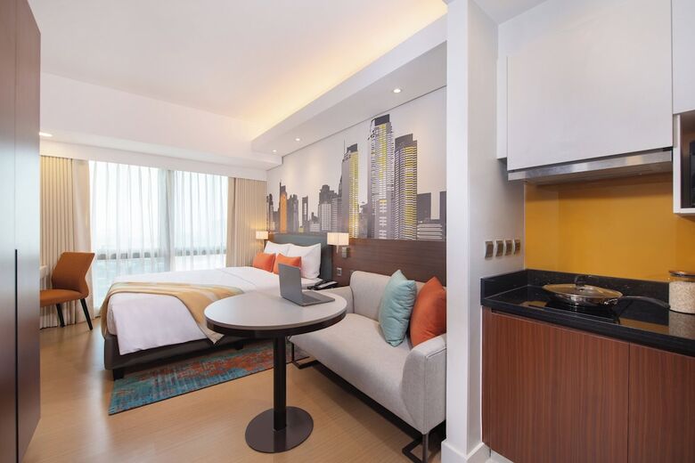 Hotel Citadines Benavidez Makati