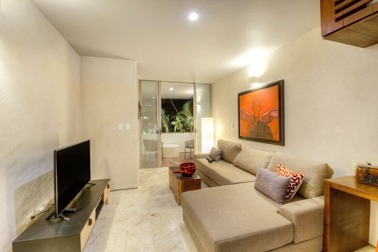 Apartamentos Eco-chic Design Condos Wrapped In Nature's Elements