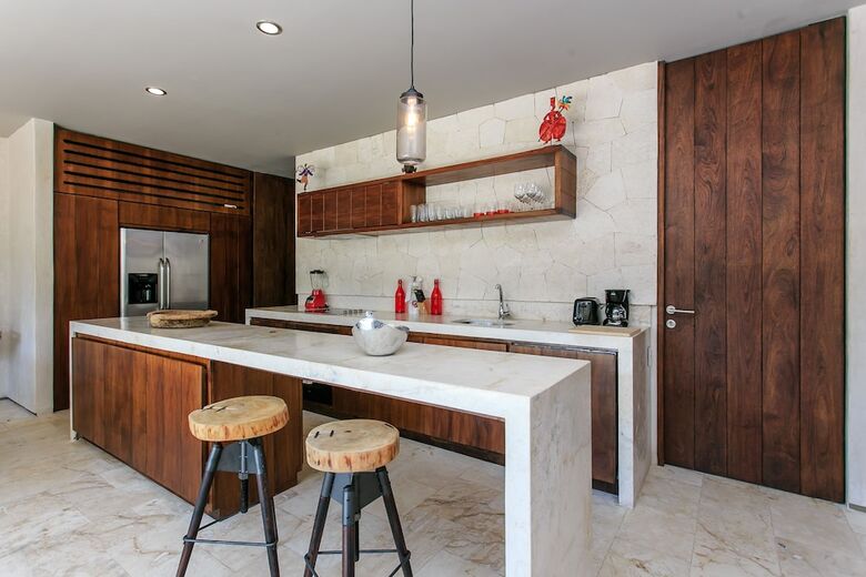 Apartamentos Eco-chic Design Condos Wrapped In Nature's Elements