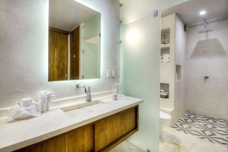 Apartamentos Eco-chic Design Condos Wrapped In Nature's Elements