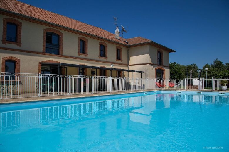 Hotel Domaine De Garabaud