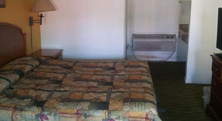 Motel Deluxe Inn