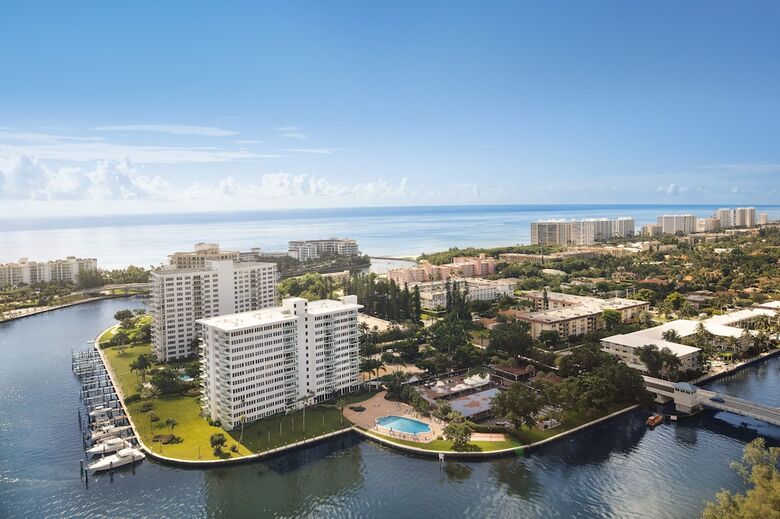Tower At The Boca Raton
