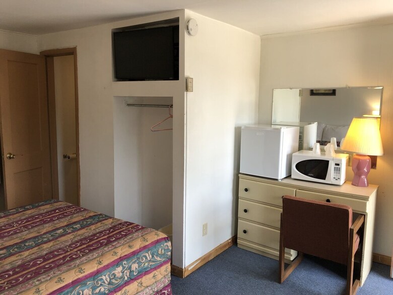 Deep Well Motel