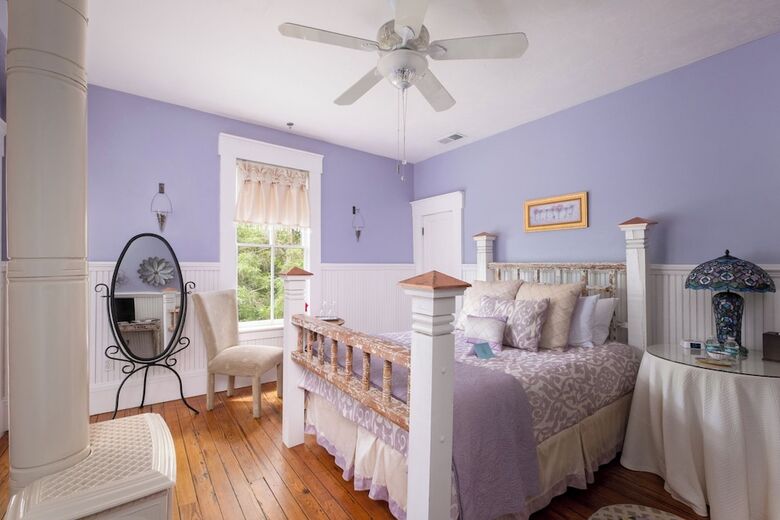 The Laurel Oak Inn Bed And Breakfast