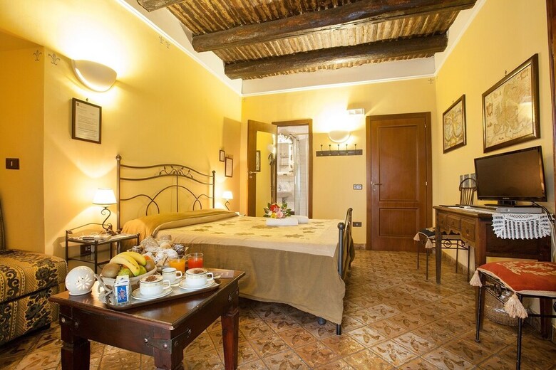 Bed & Breakfast Double Triple Room In Naples City Center