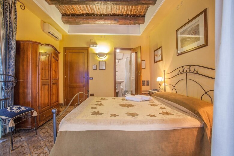 Bed & Breakfast Double Triple Room In Naples City Center