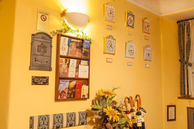 Bed & Breakfast Double Triple Room In Naples City Center