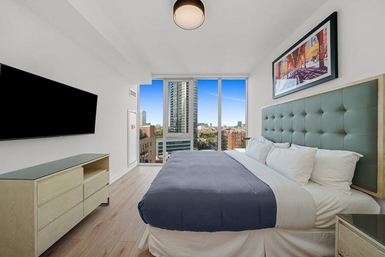 Hotel Level Chicago - River North