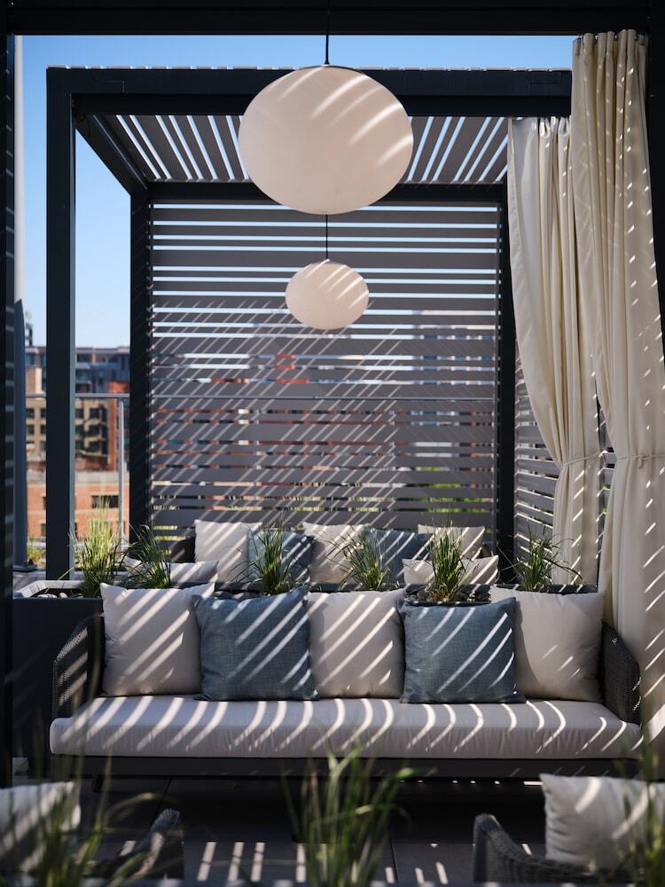 Hotel Level Chicago - River North