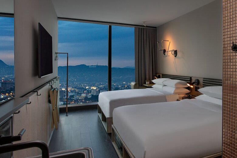 Hotel Moxy Downtown Los Angeles