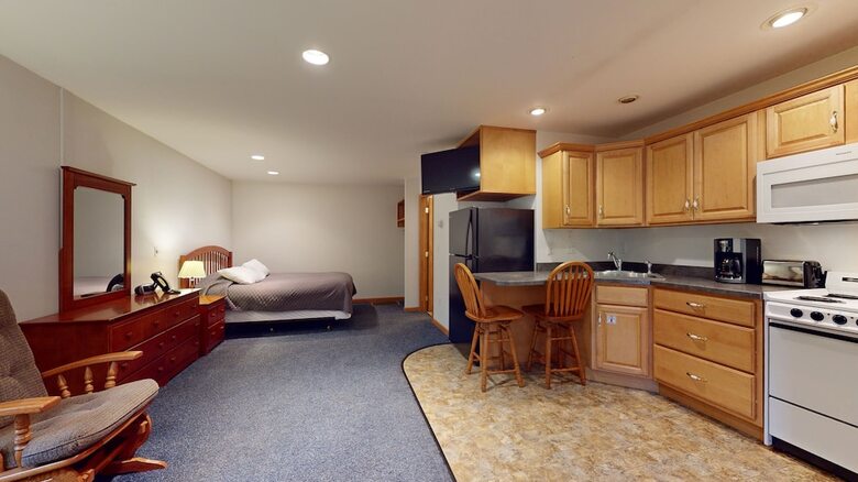 Circle Court Motel