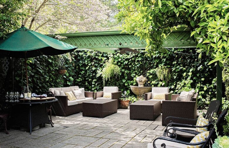 Bed & Breakfast 1801 First Luxury Inn