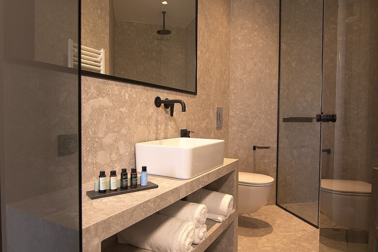 Cityzoe Athens Suites