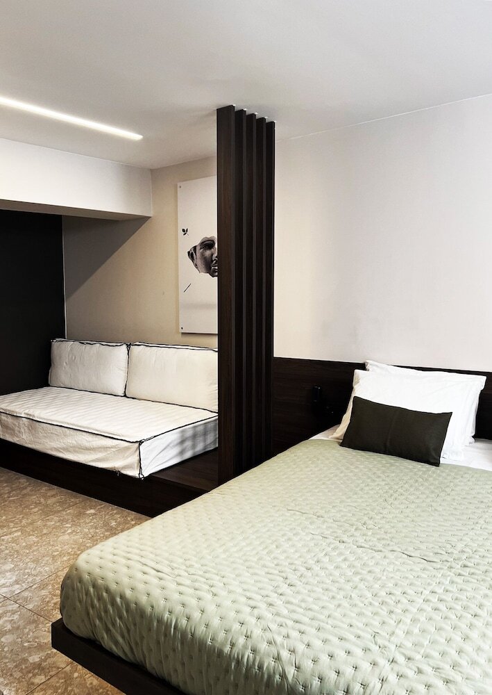 Cityzoe Athens Suites