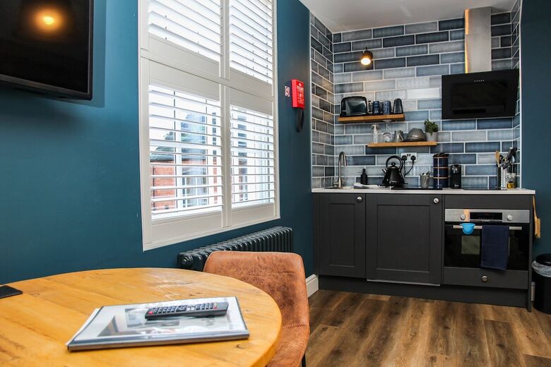 Hotel No.12 Self Check-in Apartments
