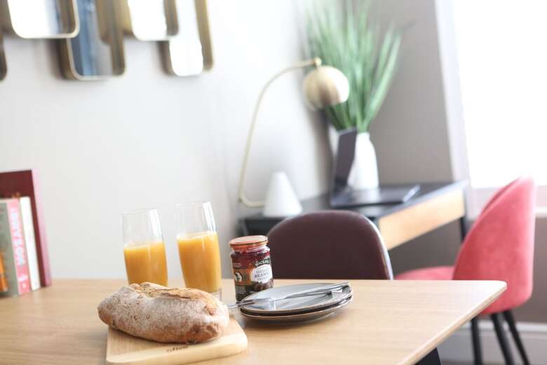 Hotel No.12 Self Check-in Apartments