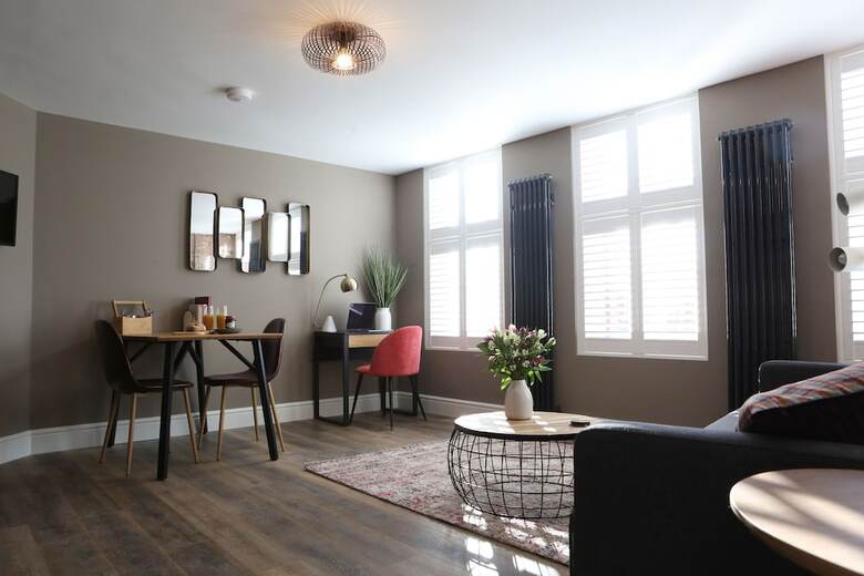 Hotel No.12 Self Check-in Apartments