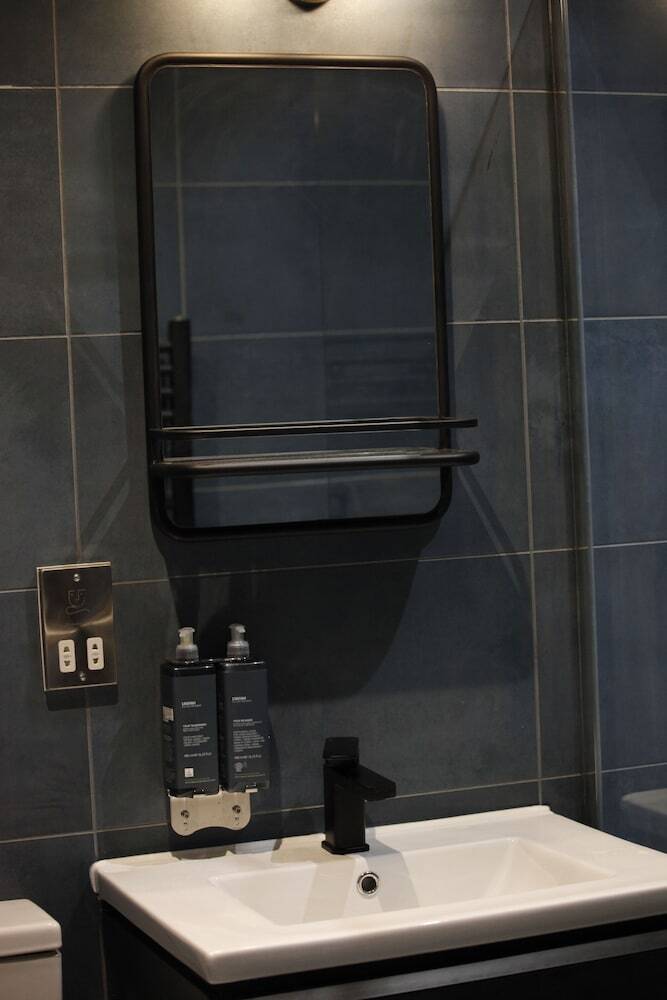 Hotel No.12 Self Check-in Apartments