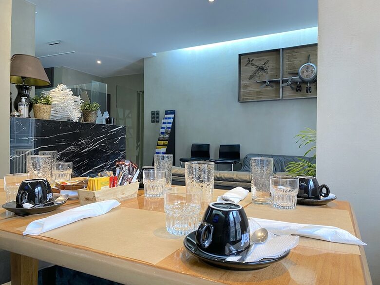Athens Warehouse Hotel & Suites