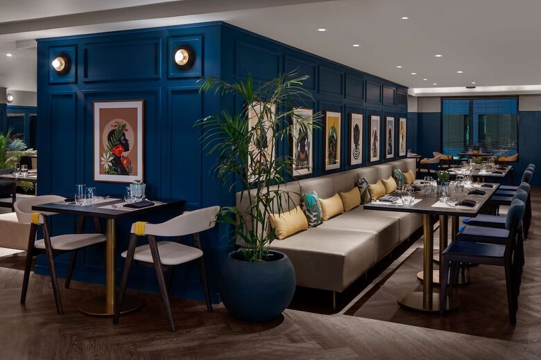 Rok Hotel Kingston, Tapestry Collection By Hilton