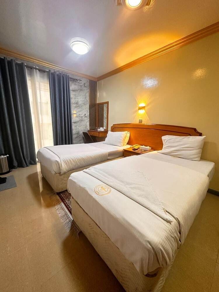 Maaeen Hotel