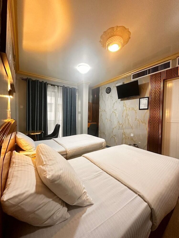 Maaeen Hotel