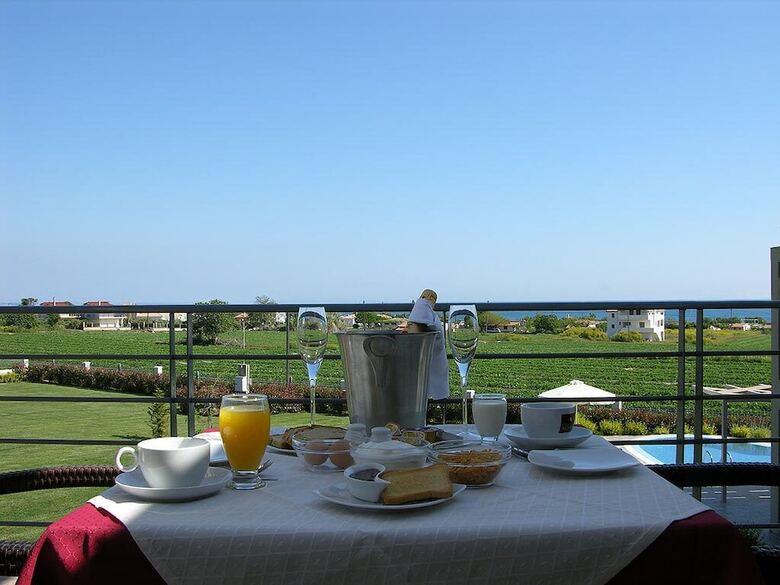Aparthotel Antonios Village