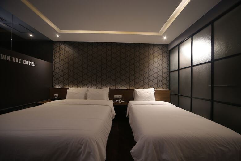 Brown Dot Hotel Beomil