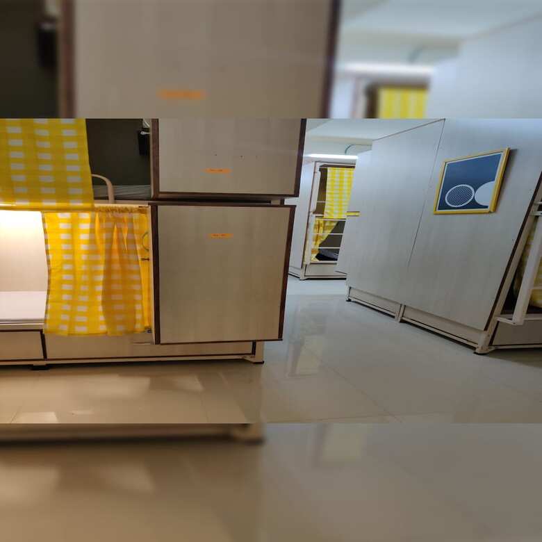 Hotel Abuzz Oxfordcaps Dehradun - Campus Accommodation