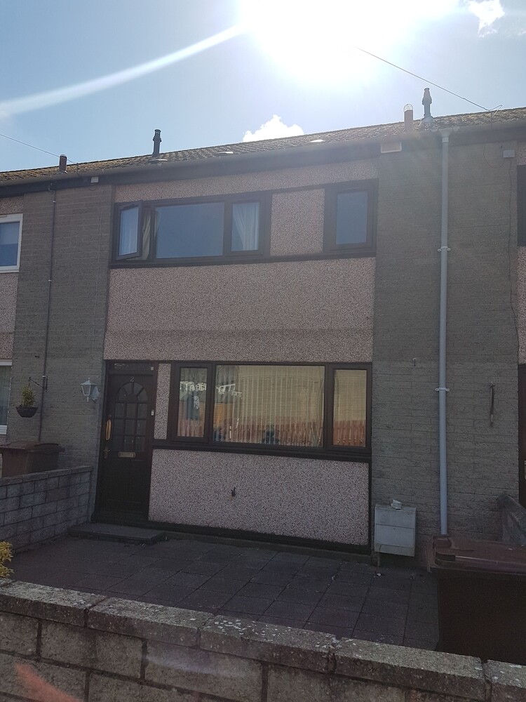 Holiday Home 3 Bed Rooms