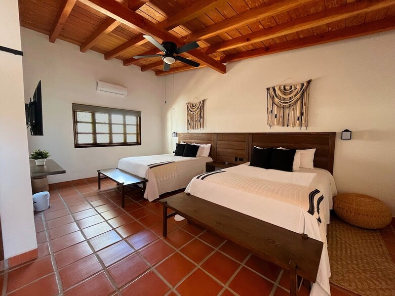 Hotel Casa Entrevez