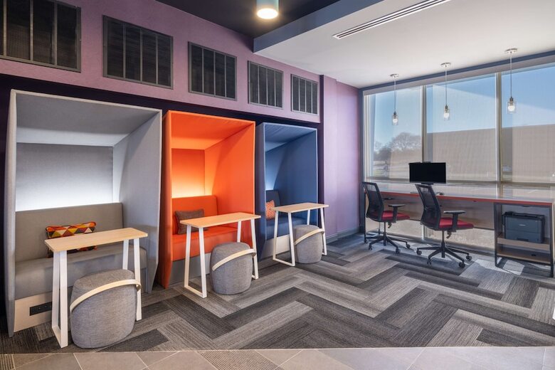 Hotel Tru By Hilton Naperville Chicago