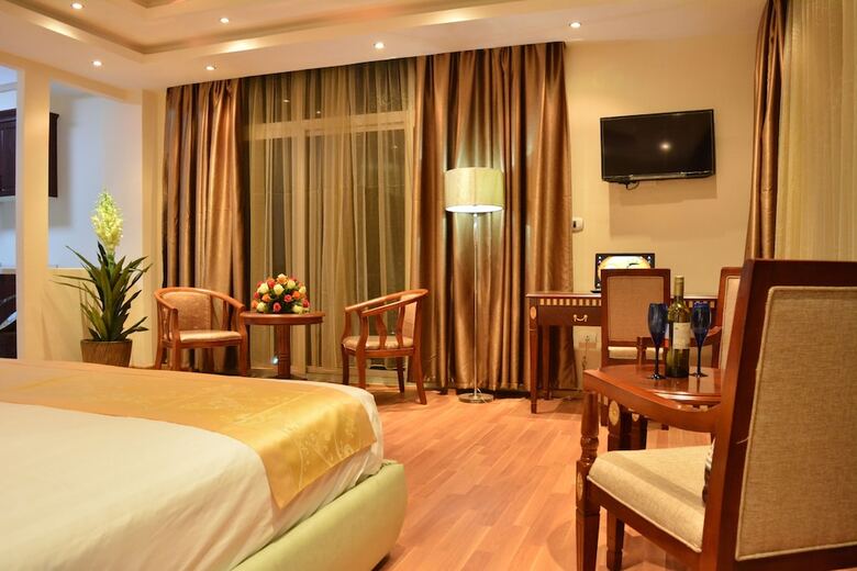 Impress Hotel