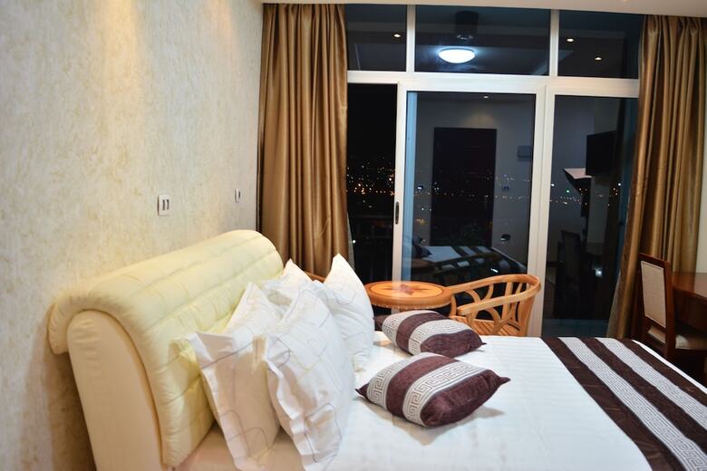 Impress Hotel