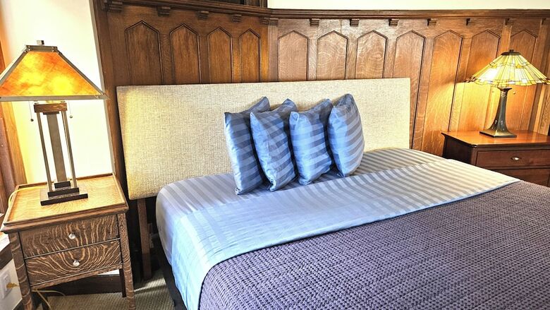 Mendota Lake House Inn